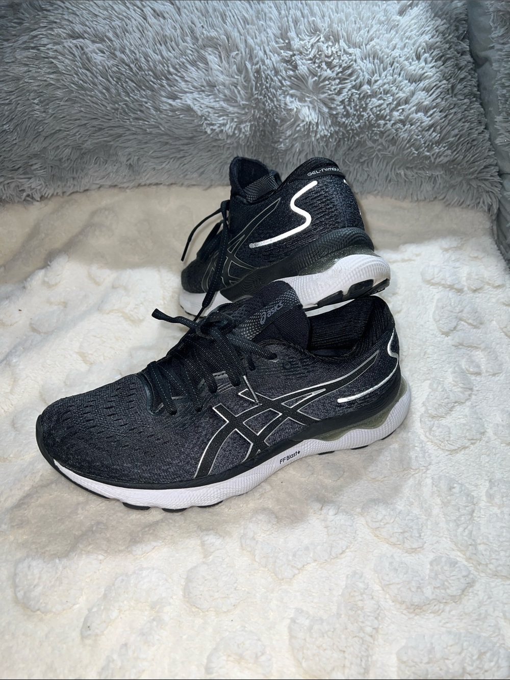 ASICS Gel-Nimbus Black/Silver Color-way Women’s Athletic Running Shoes Size 8.5